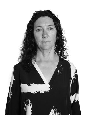 quienes cuentan historias de otros amiga libanesa